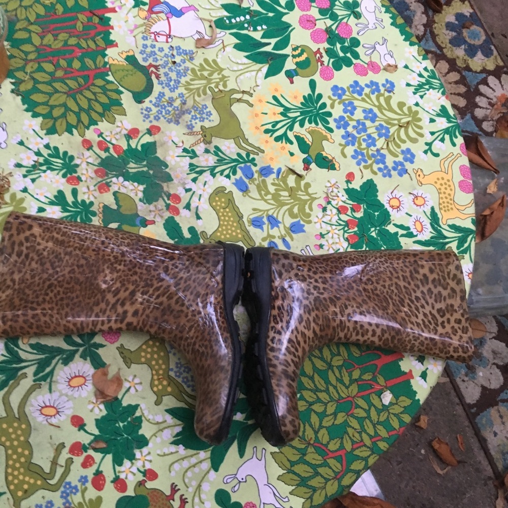 Leopard Print Rubber Rain Boots Size 8 W - Picture 2 of 2